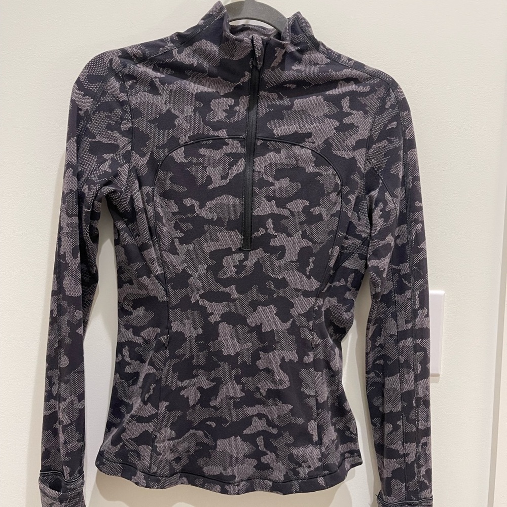 Lululemon Run Briskly 1/2 Zip Black Camouflage
